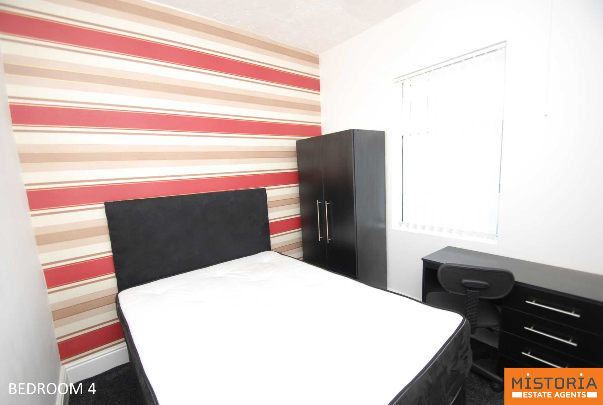 Room Molyneux Road in Liverpool