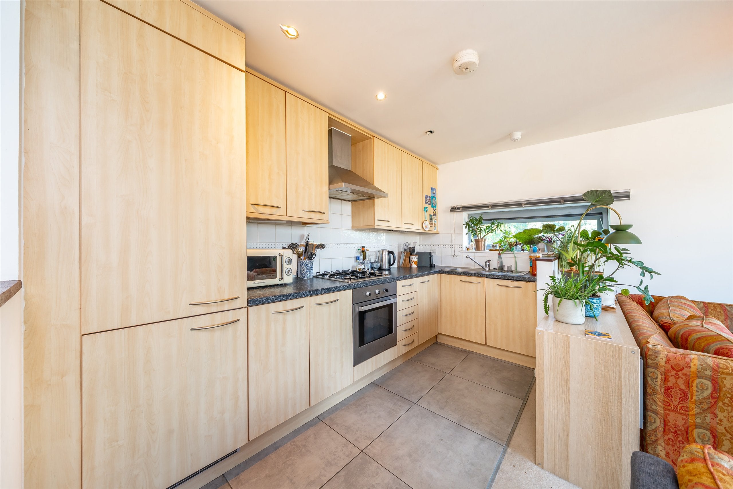 Flat Ascalon Street in Greater London
