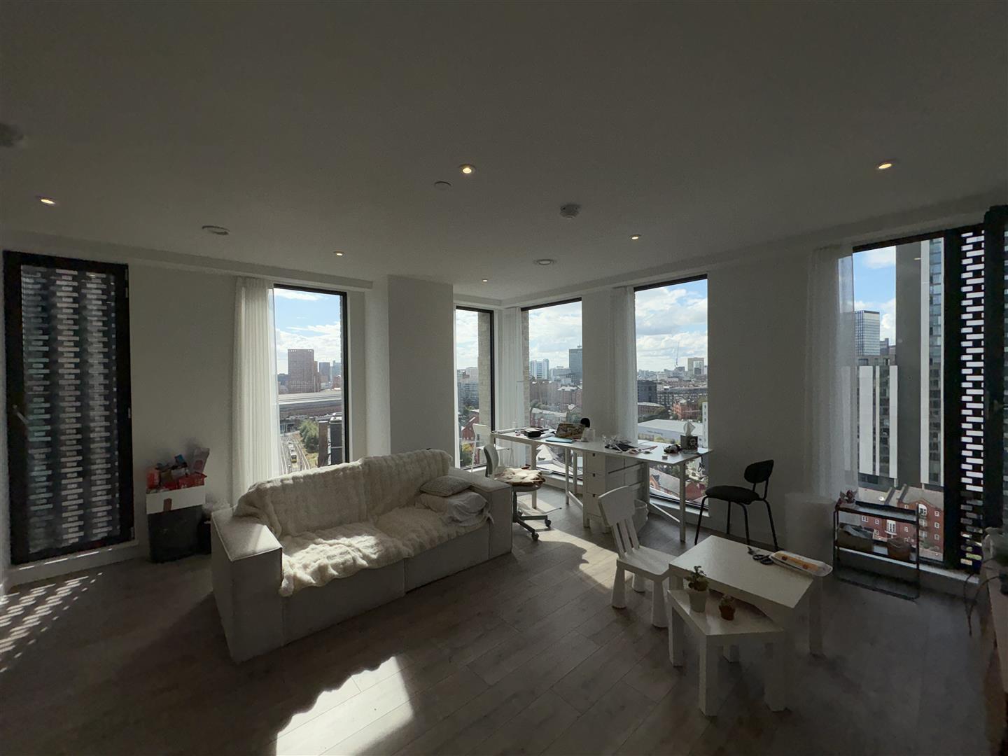 Flat Great Ancoats Street in Manchester