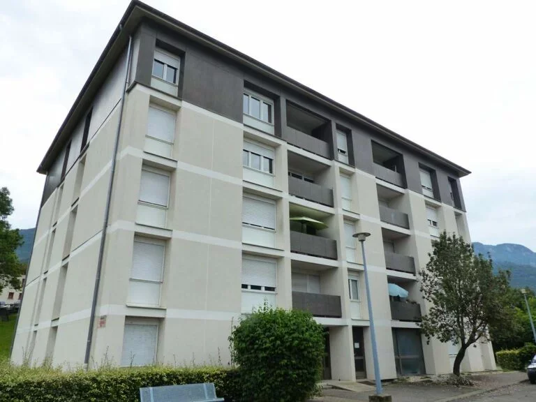 Flat Rue Berthelot in Saint-Jean-en-Royans