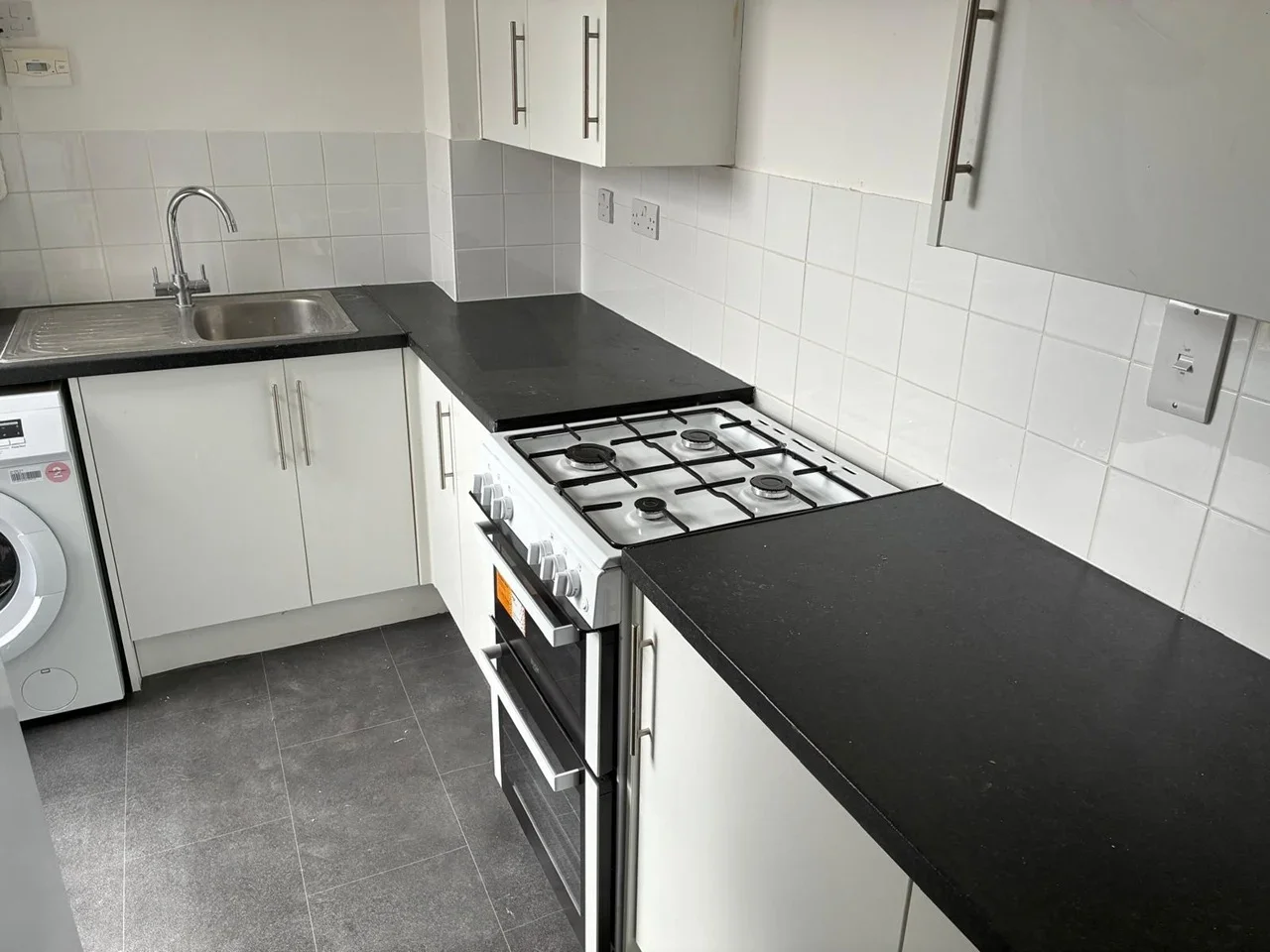 Flat Moor Street in Luton