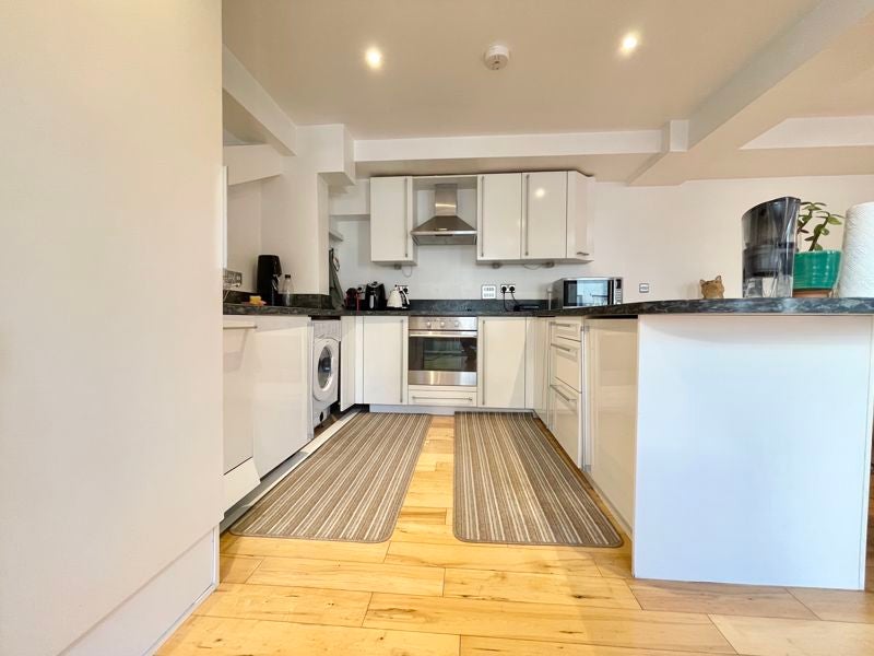 Flat Gibbons Rents in Greater London