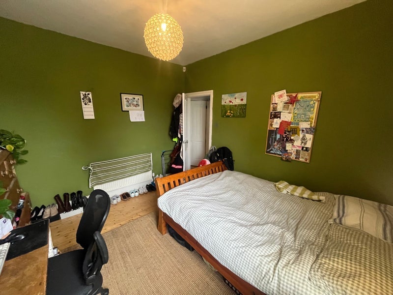 Room Cornwall Road in Bristol