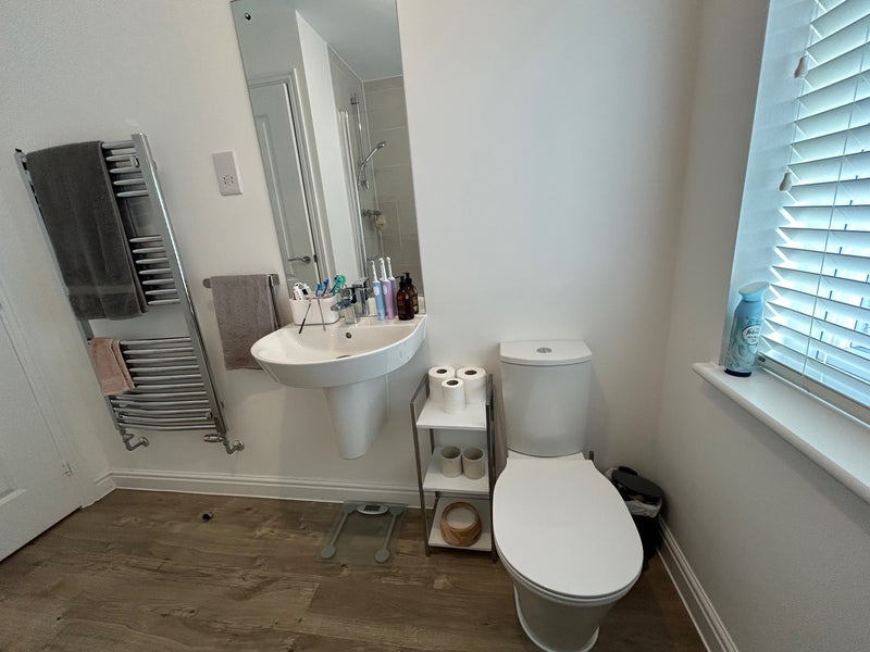Room Glass Close in Witham