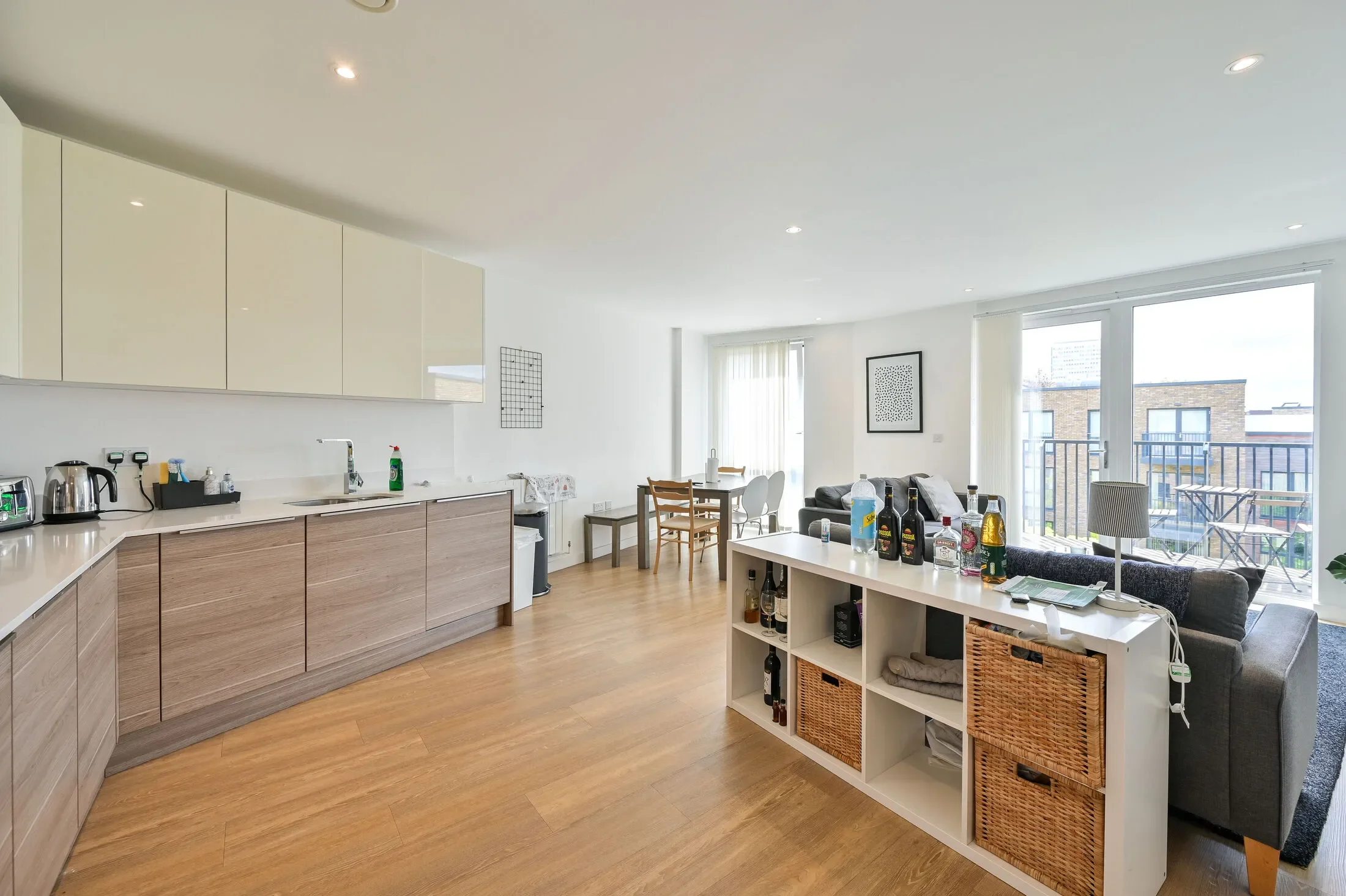 Flat Plough Way in Greater London