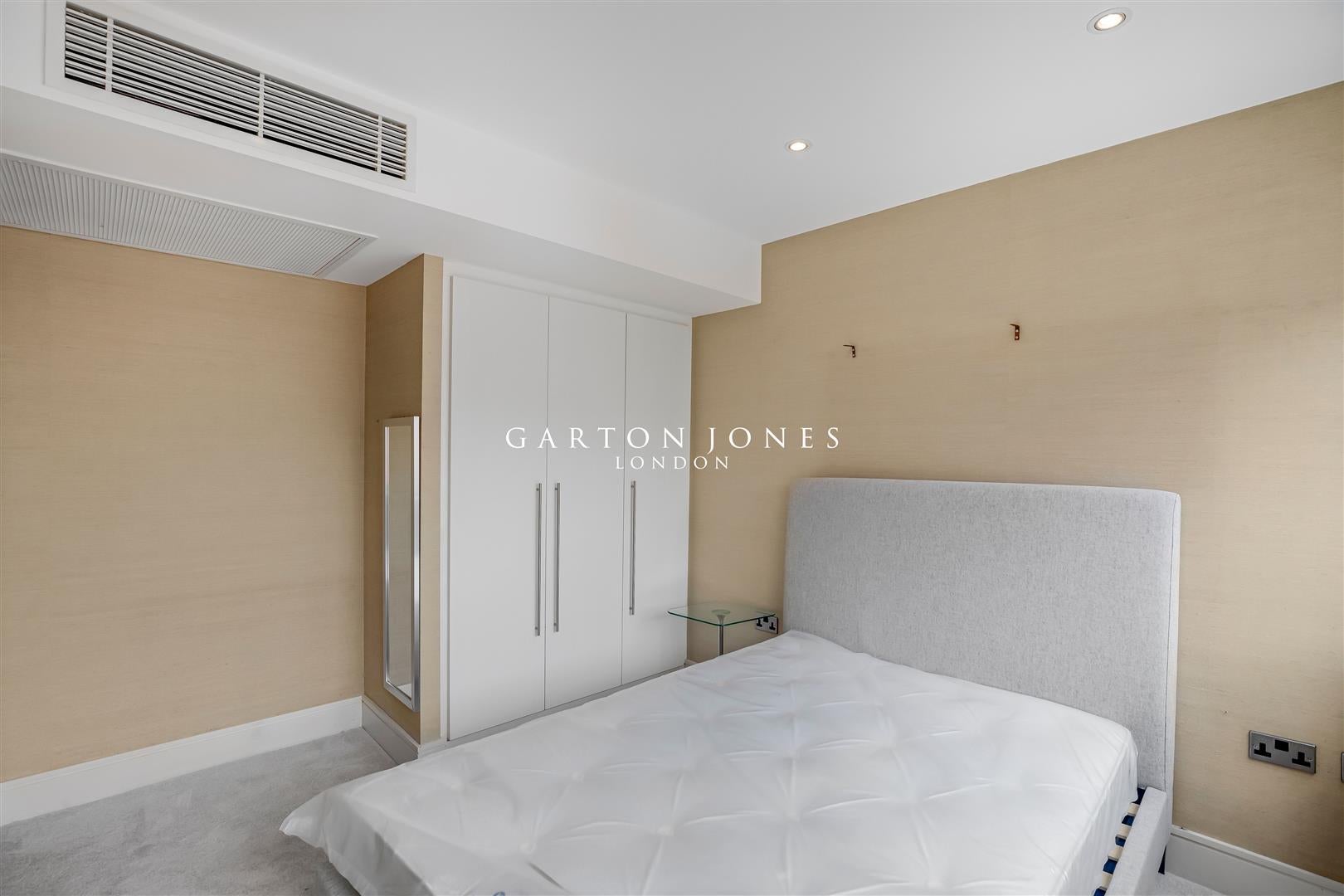 Flat Marsham Street in City of Westminster