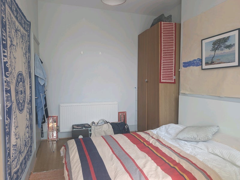 Room Parolles Road in Greater London