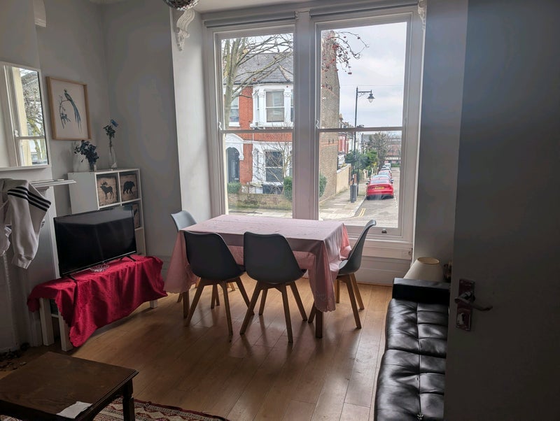 Room Parolles Road in Greater London