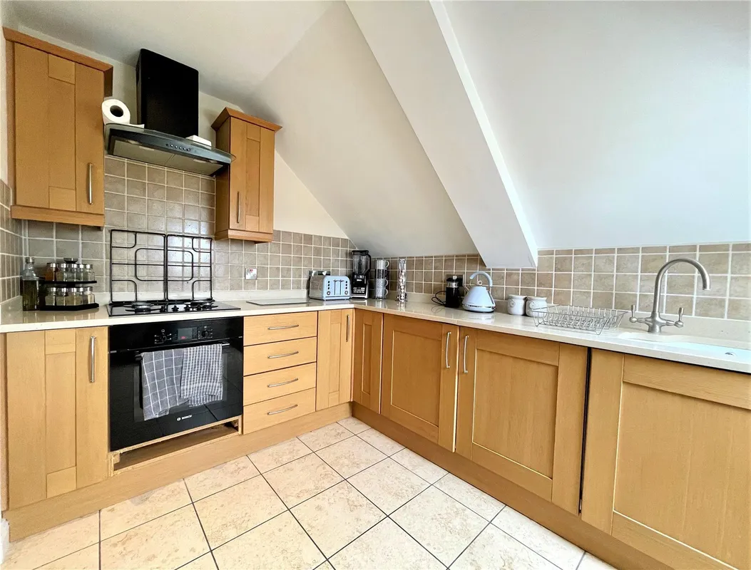 Flat Ardmore Road in Poole