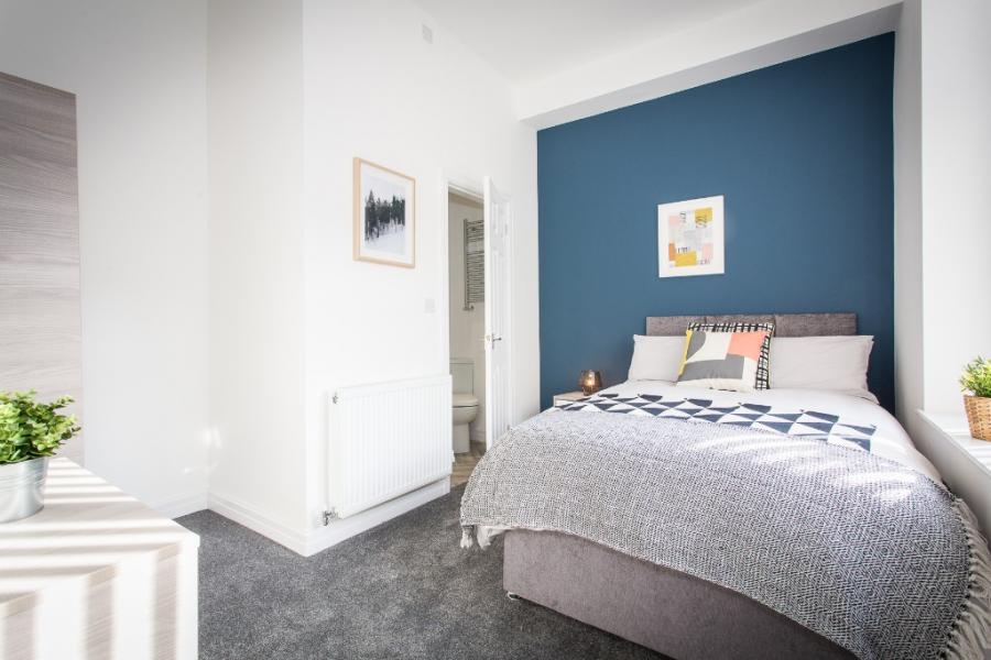 Room Back Albion Place in Bury