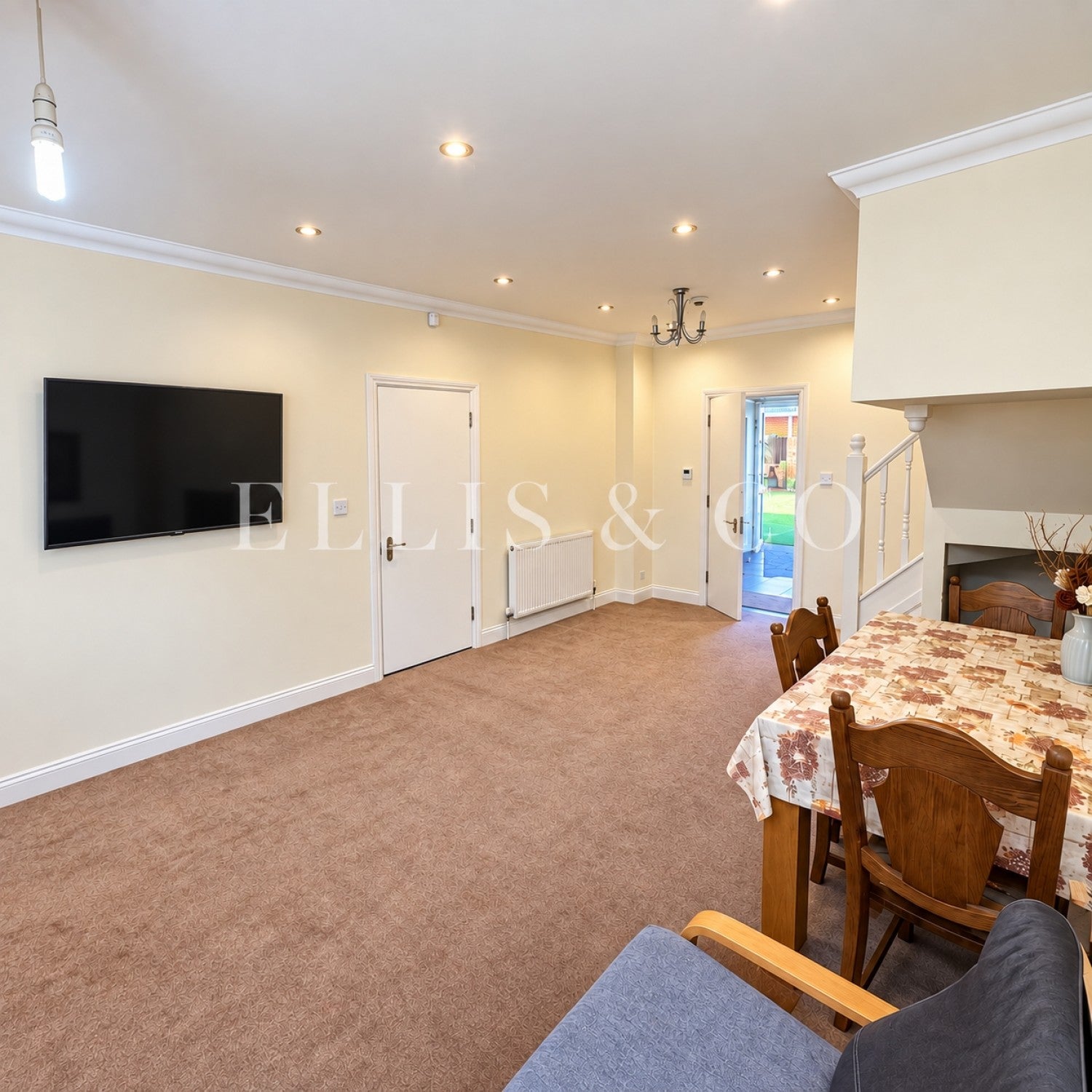 House Nolton Place in Greater London