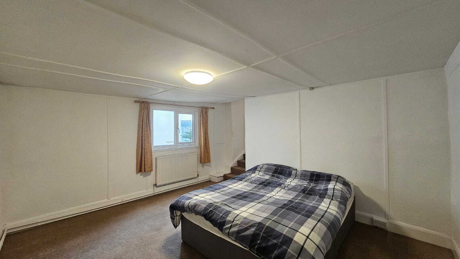 Flat Wolborough Street in Teignbridge