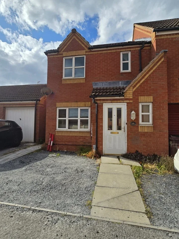 House Edmonstone Crescent in Nottingham