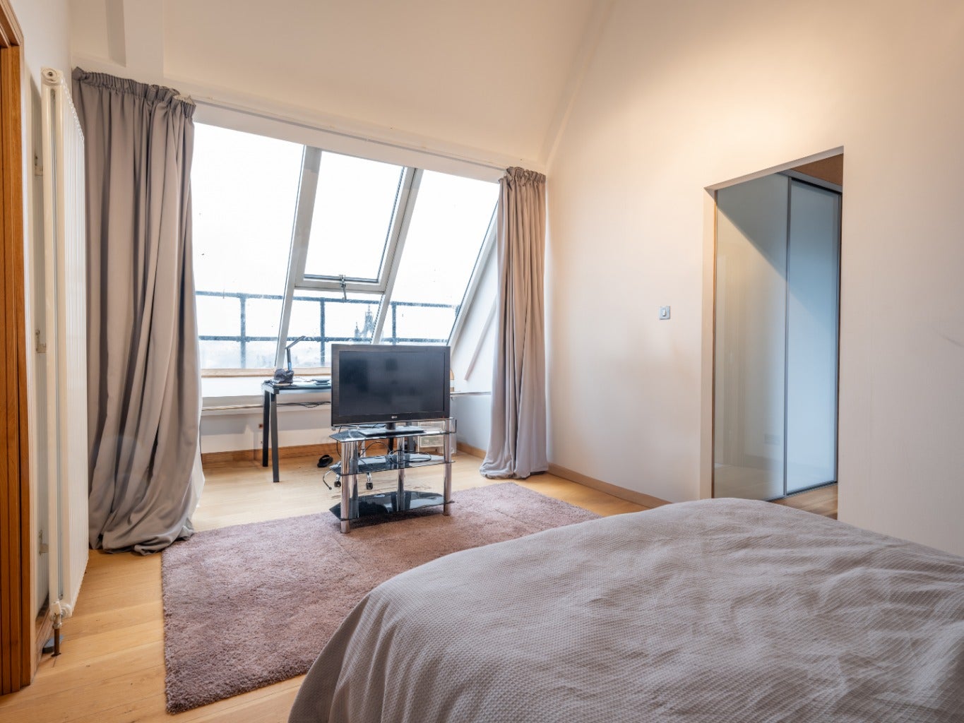 Room Grainger Street in Newcastle upon Tyne