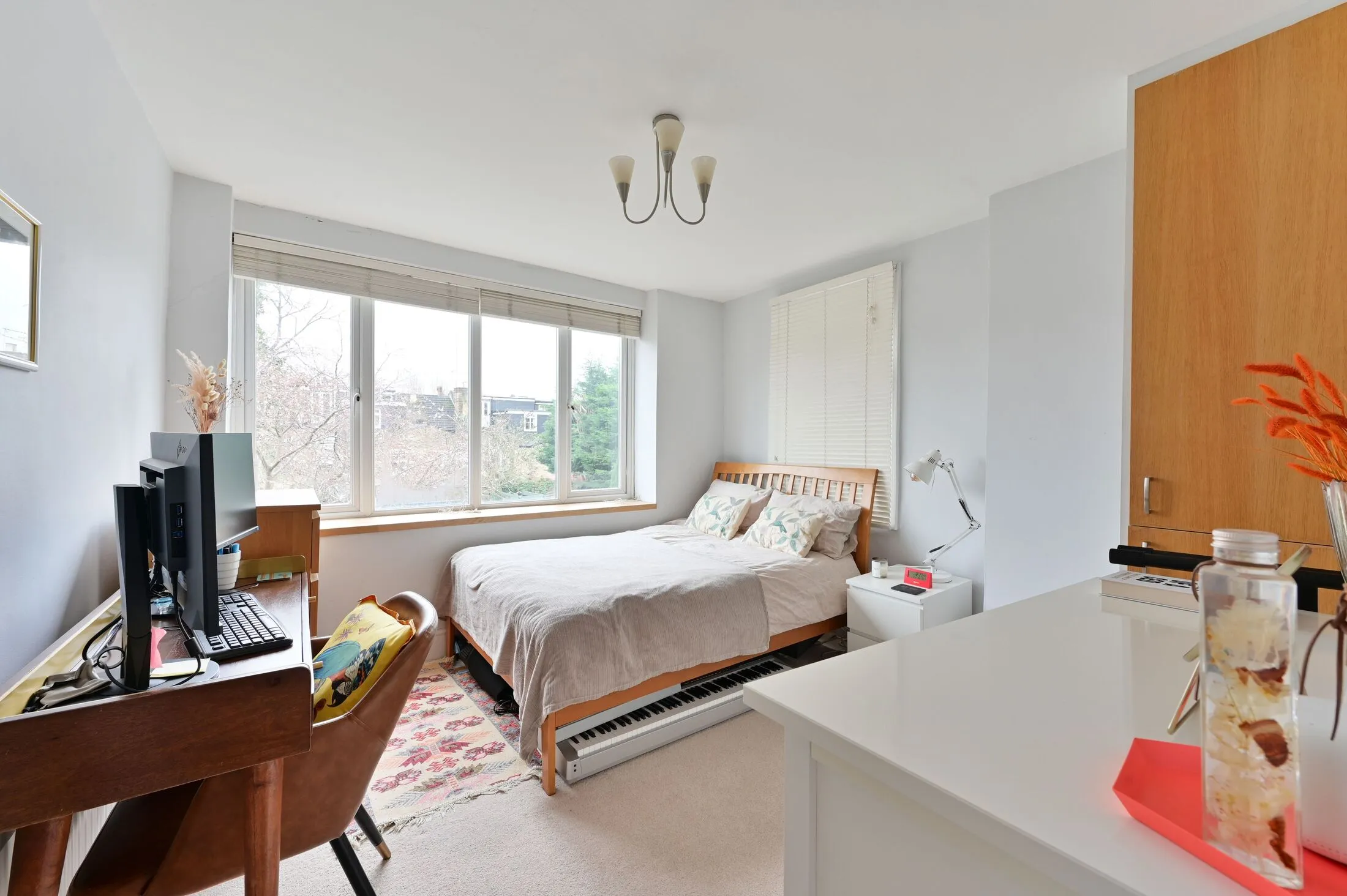 Flat Woodside in Greater London
