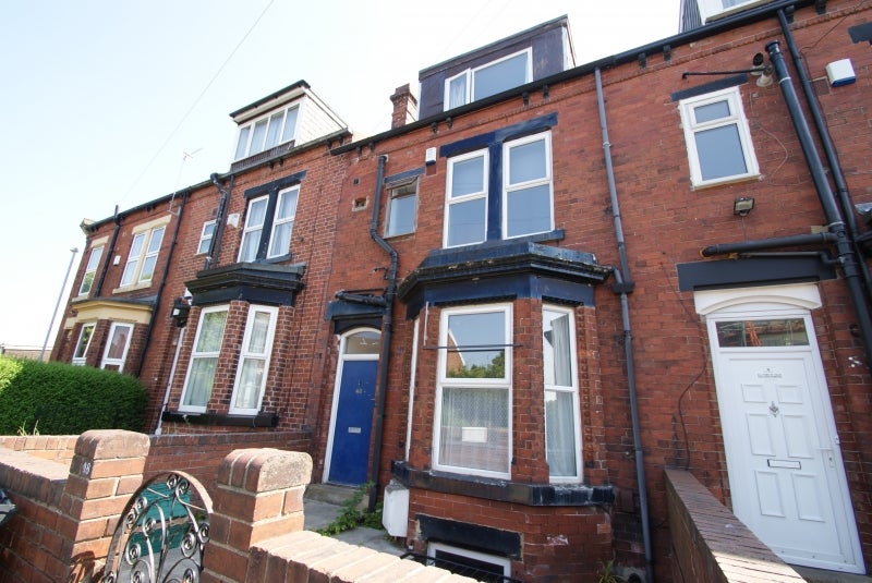House Cliff Mount in Leeds
