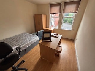 House Cliff Mount in Leeds