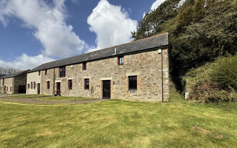 House Tremadart Close in Tredinnick