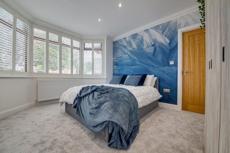 Room Brian Crescent in Leeds