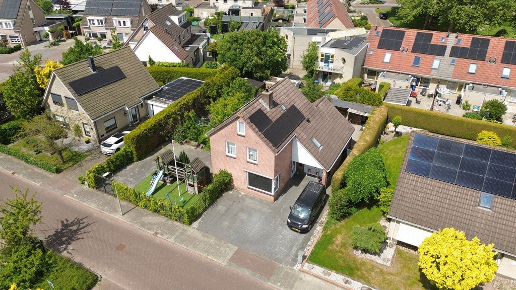 Huis Montferland 8 in Emmeloord
