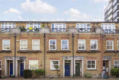 Flat Fortess Road in Greater London