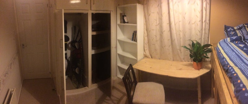 Room Lingfoot Drive in Sheffield