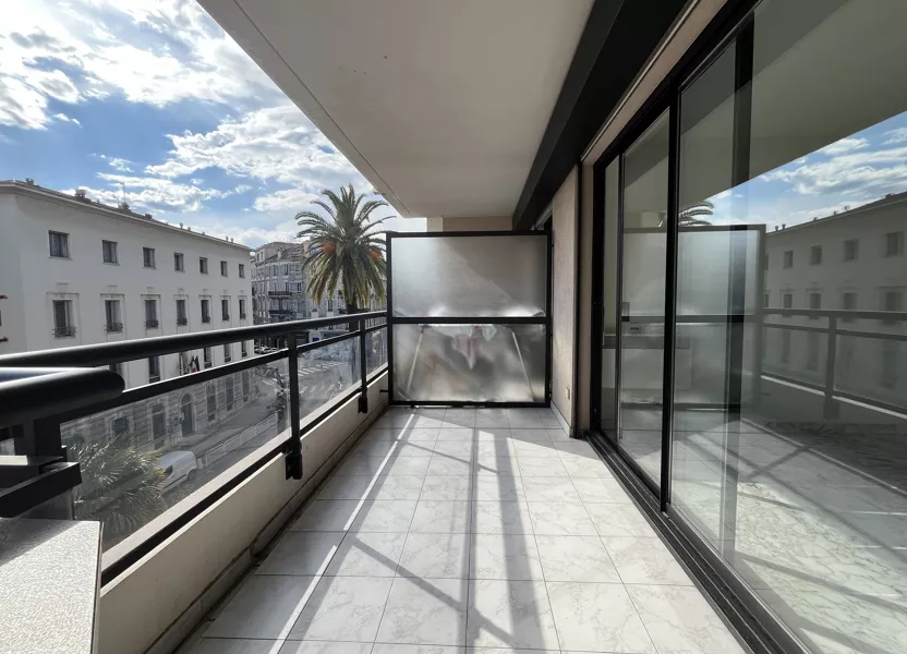 Flat Avenue du Maréchal Foch in Nice