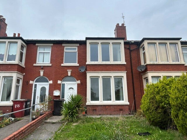 House Kingscote Drive in Blackpool