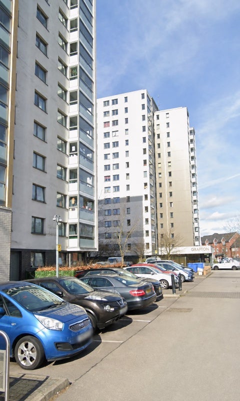 Room Clayton Close in Trafford