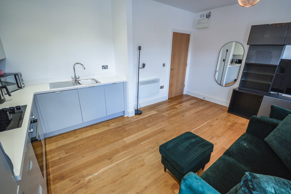 Flat Central Way in Trafford
