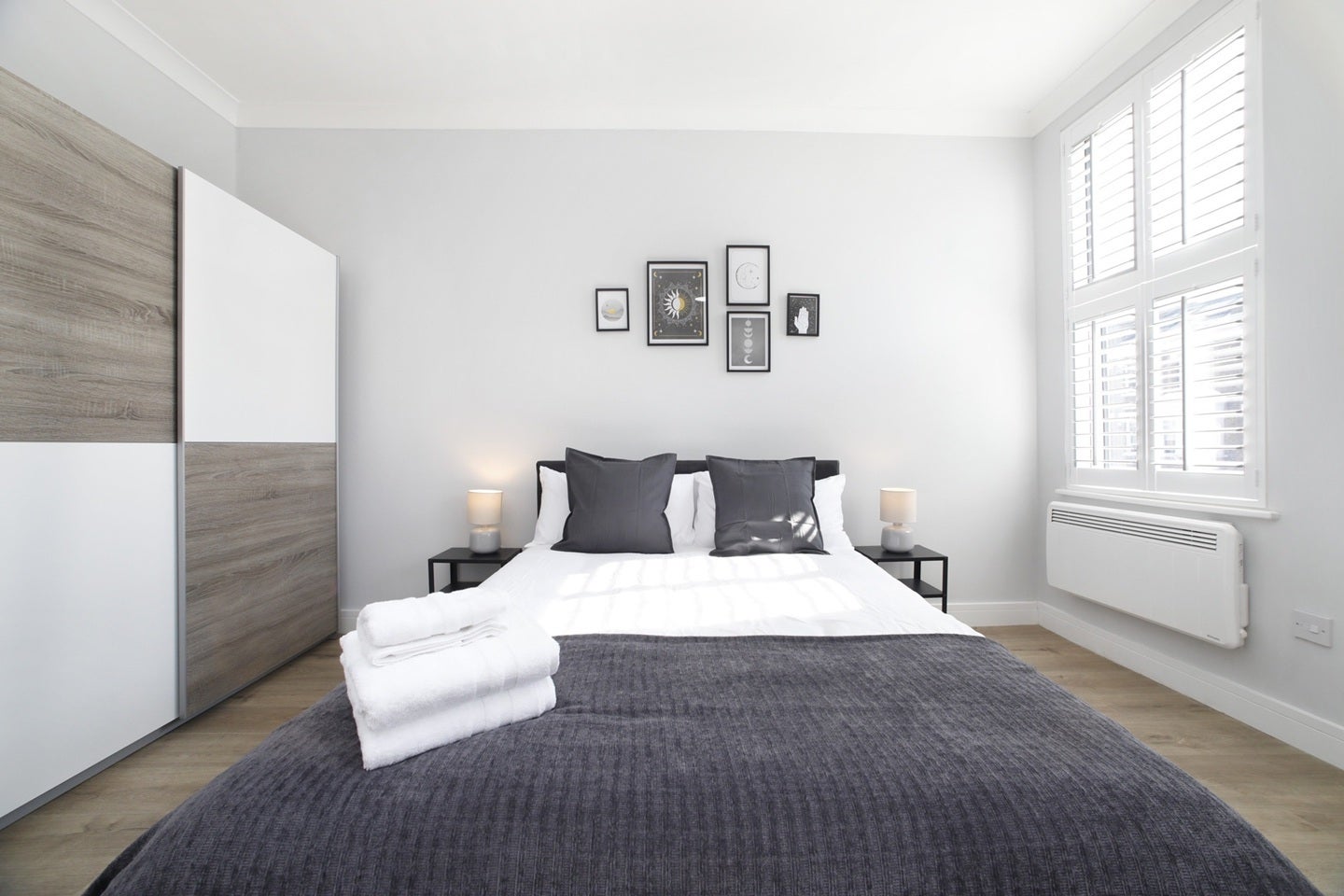 Flat Frithville Gardens in Greater London