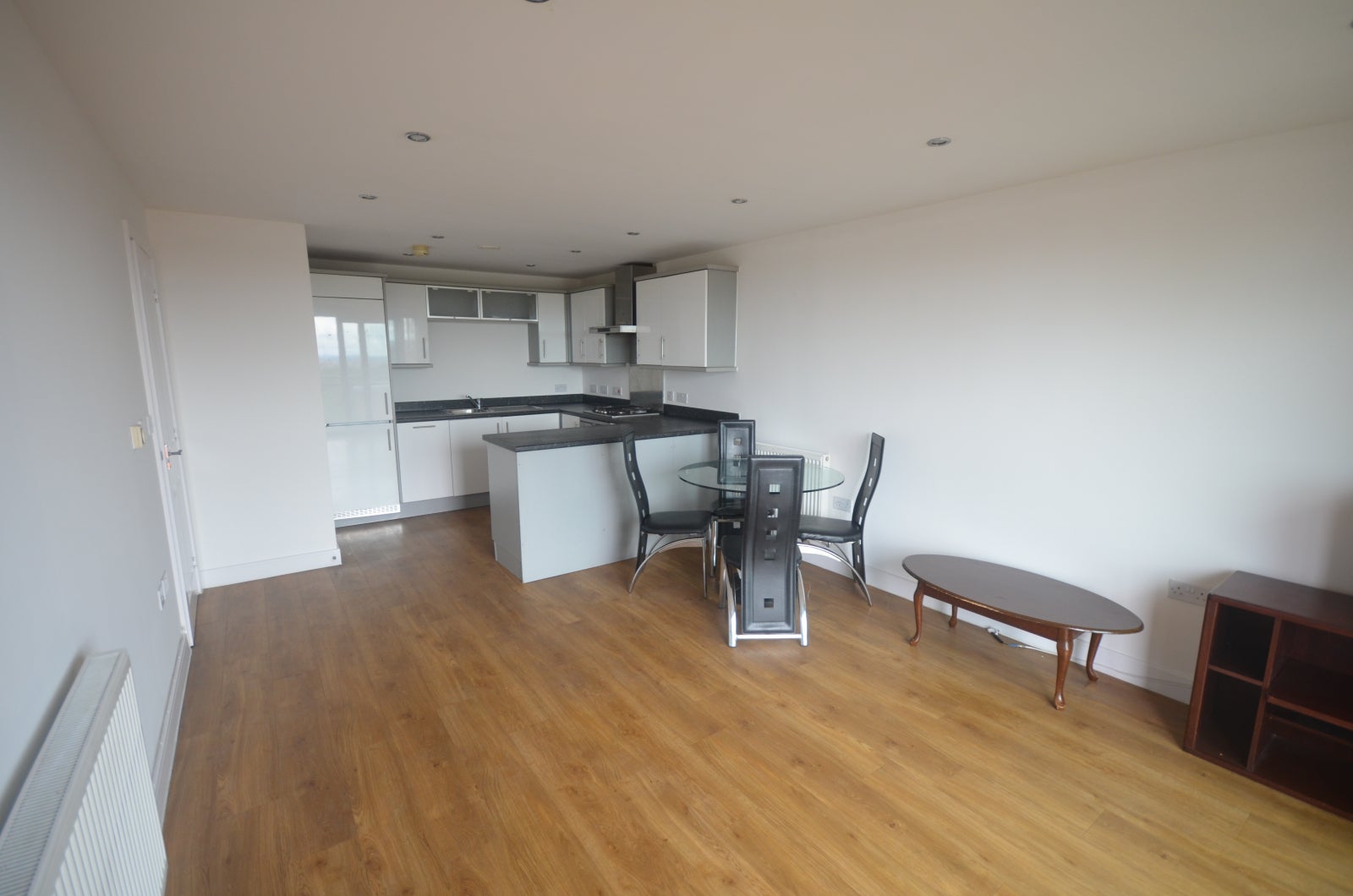 Flat Perth Road in Greater London