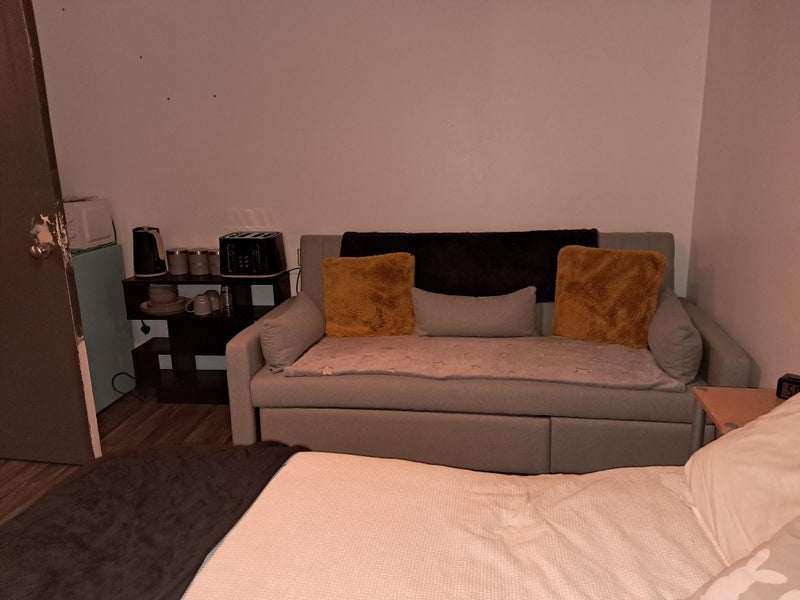 Room Thornford Road in Greater London