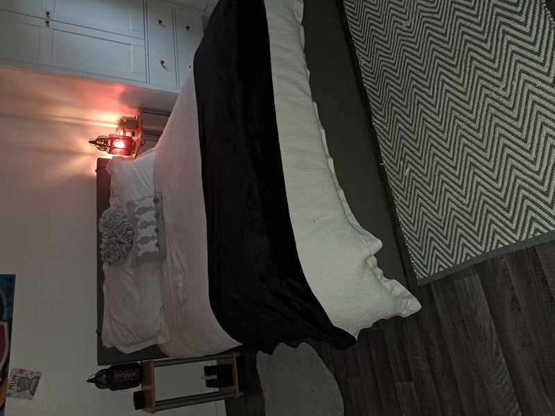 Room Thornford Road in Greater London