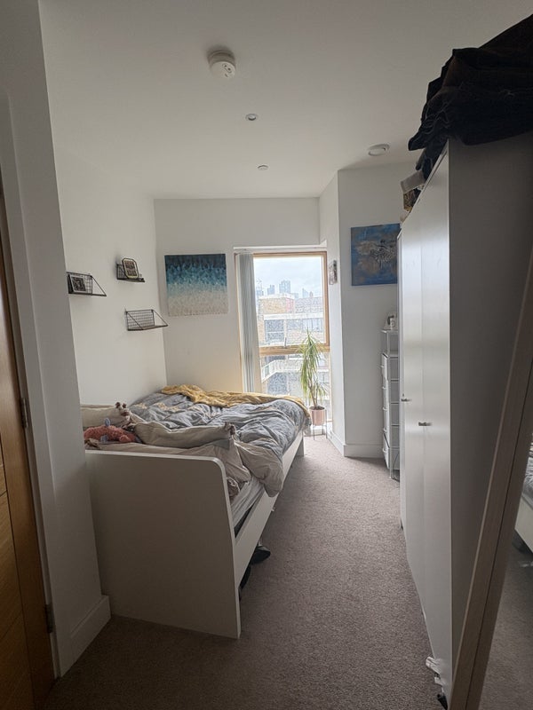 Room Kingsland Road in Greater London