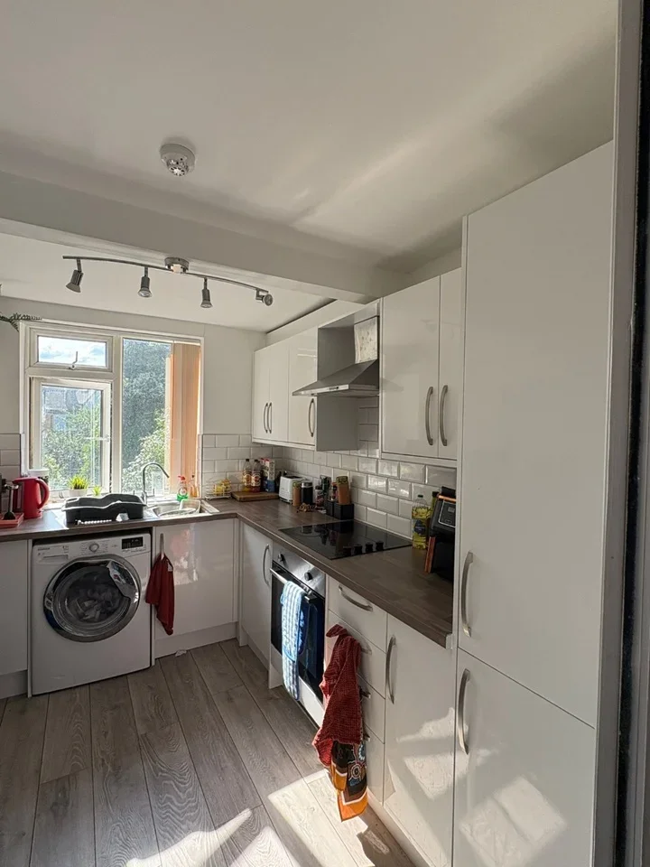 Flat Birdhurst Road in Greater London