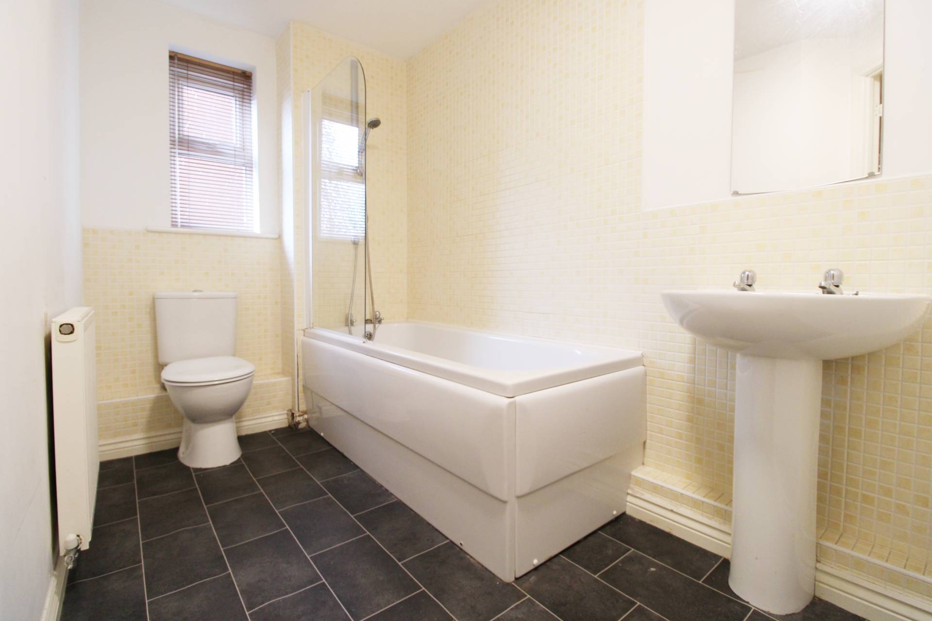 Flat Saint Michaels Court in Sunderland