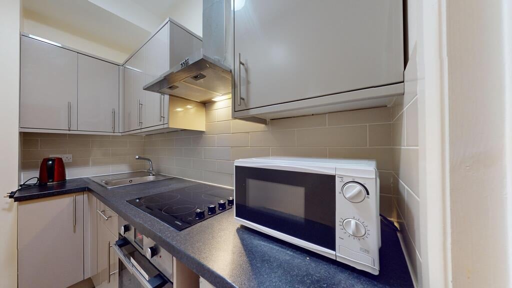 Room Talgarth Road in Greater London