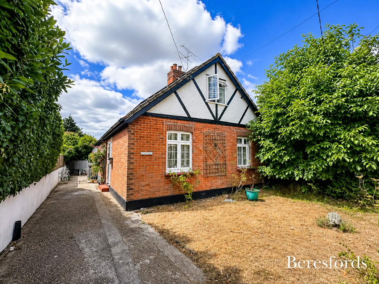 House Saint Peter's Road in Colchester