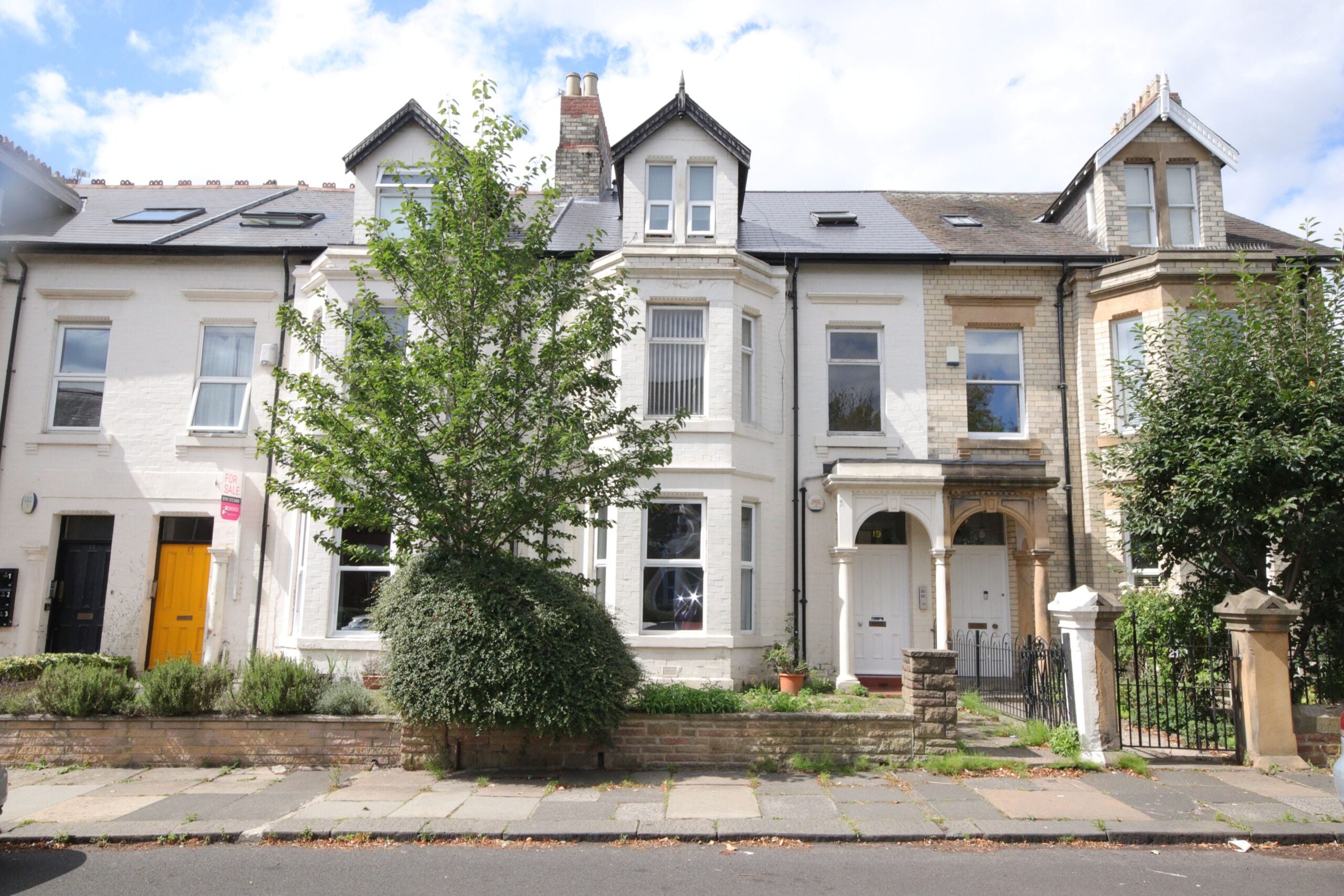 Flat Grosvenor Place in Newcastle upon Tyne