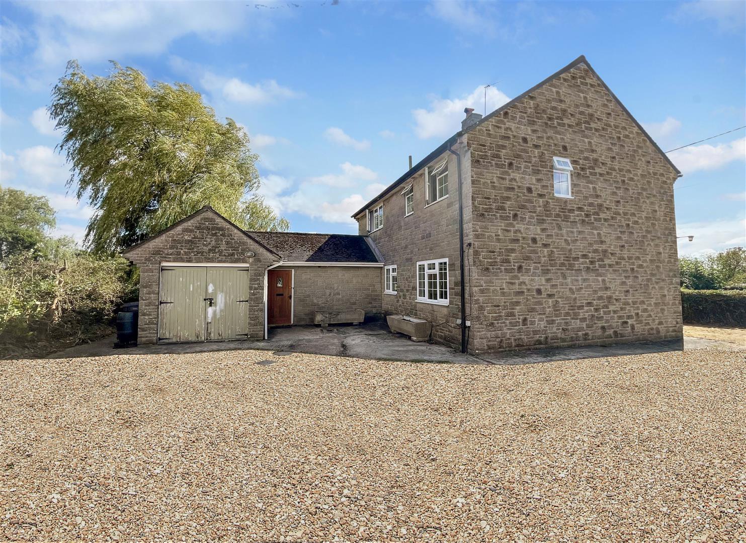 House Barrow Lane in Charlton Musgrove