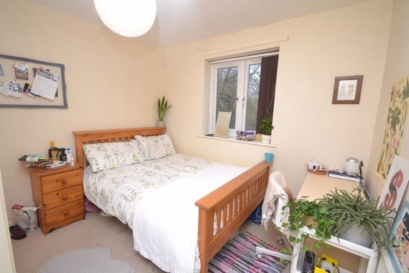 Room Brunswick Road in Manchester