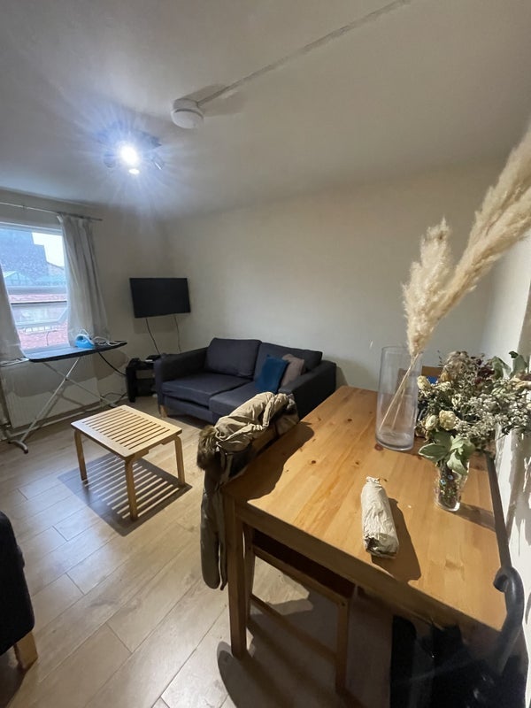 Room Studland Street in Greater London