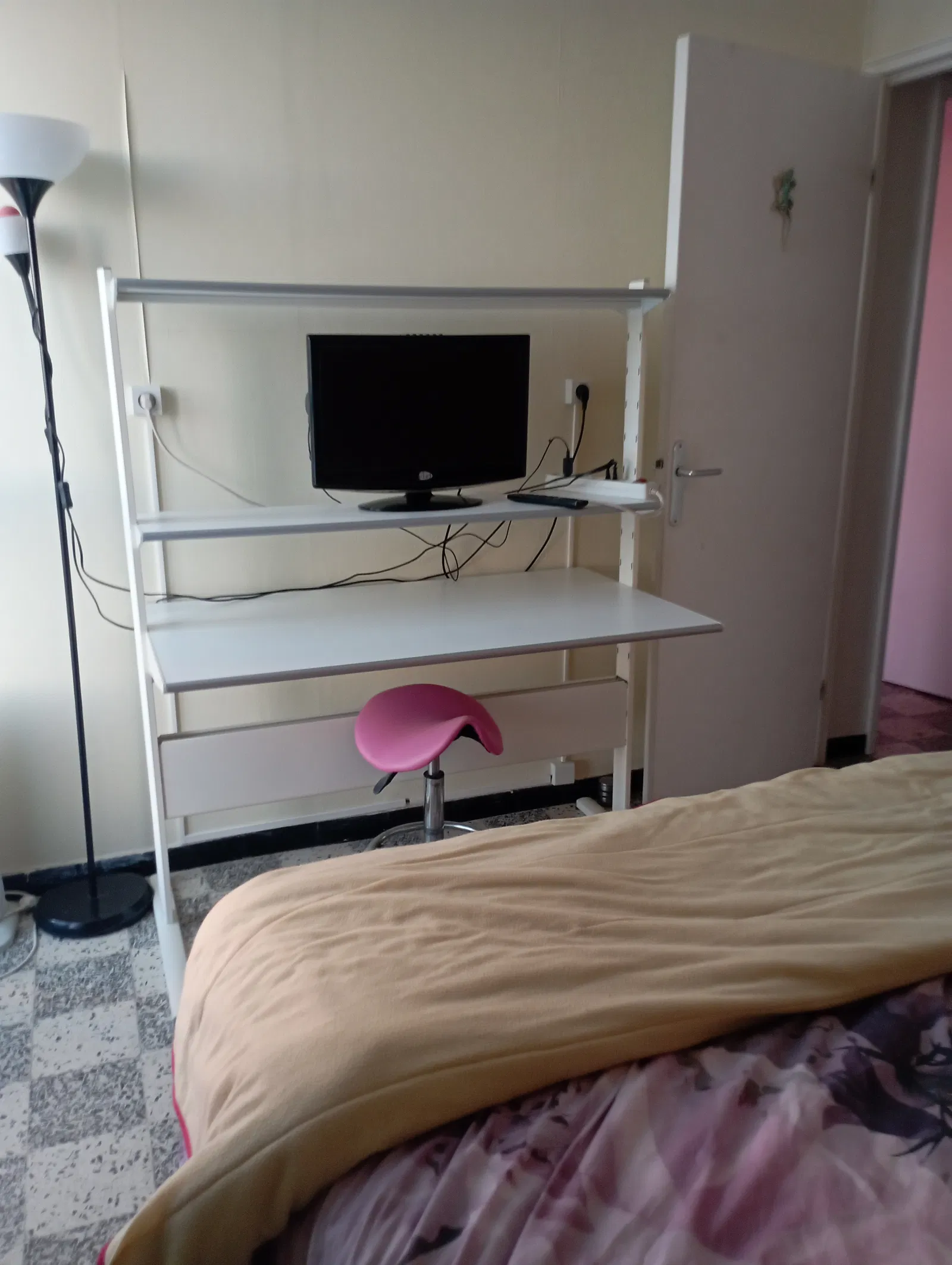 Room Avenue du Groupe Manouchian in Port-de-Bouc