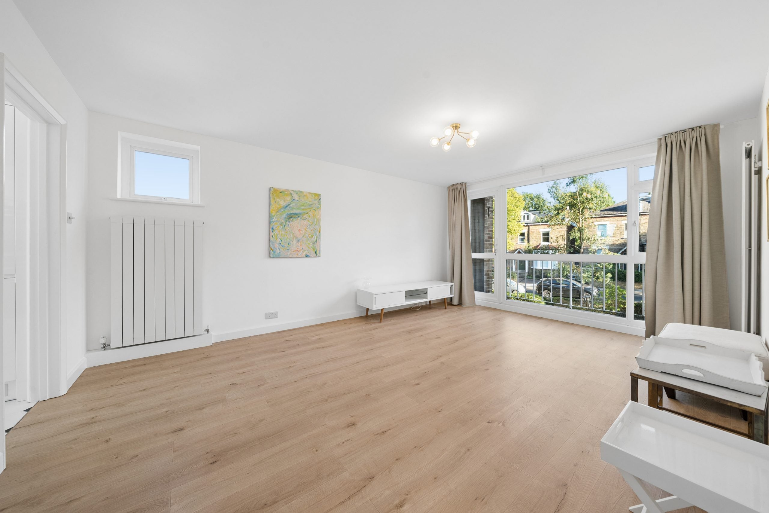 Flat Queen's Walk in Greater London