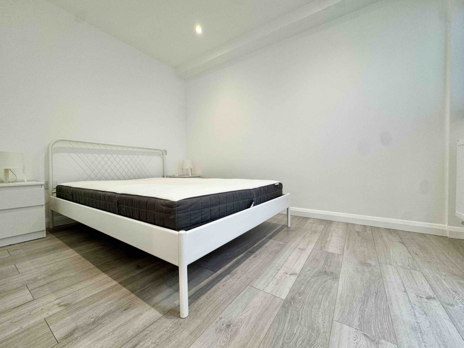 Flat Clarence Road in Greater London