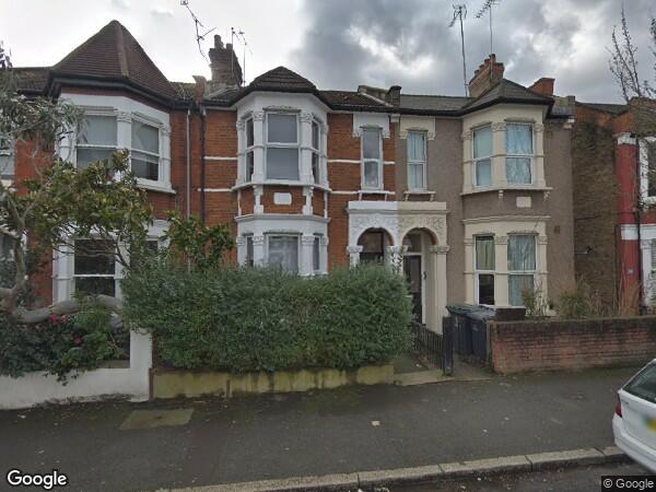 Flat Raleigh Road in Greater London
