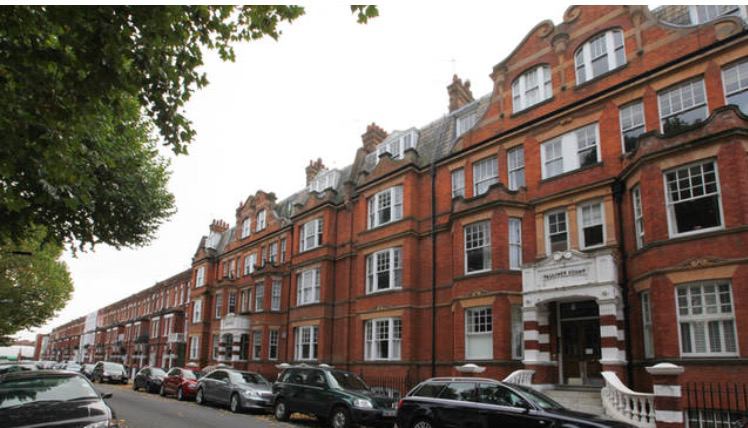 Flat Palliser Road in Greater London