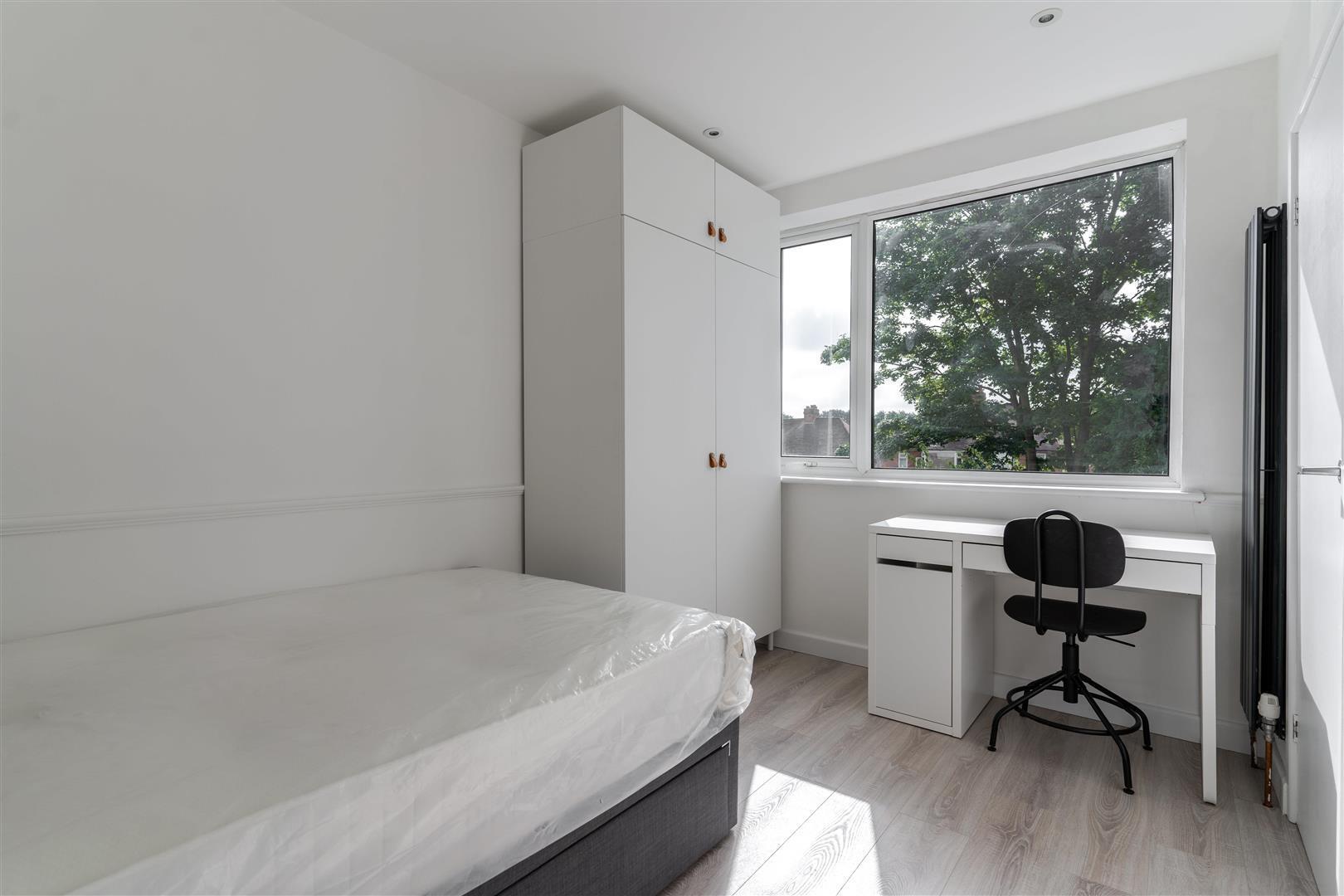 Flat Bideford Drive in Birmingham