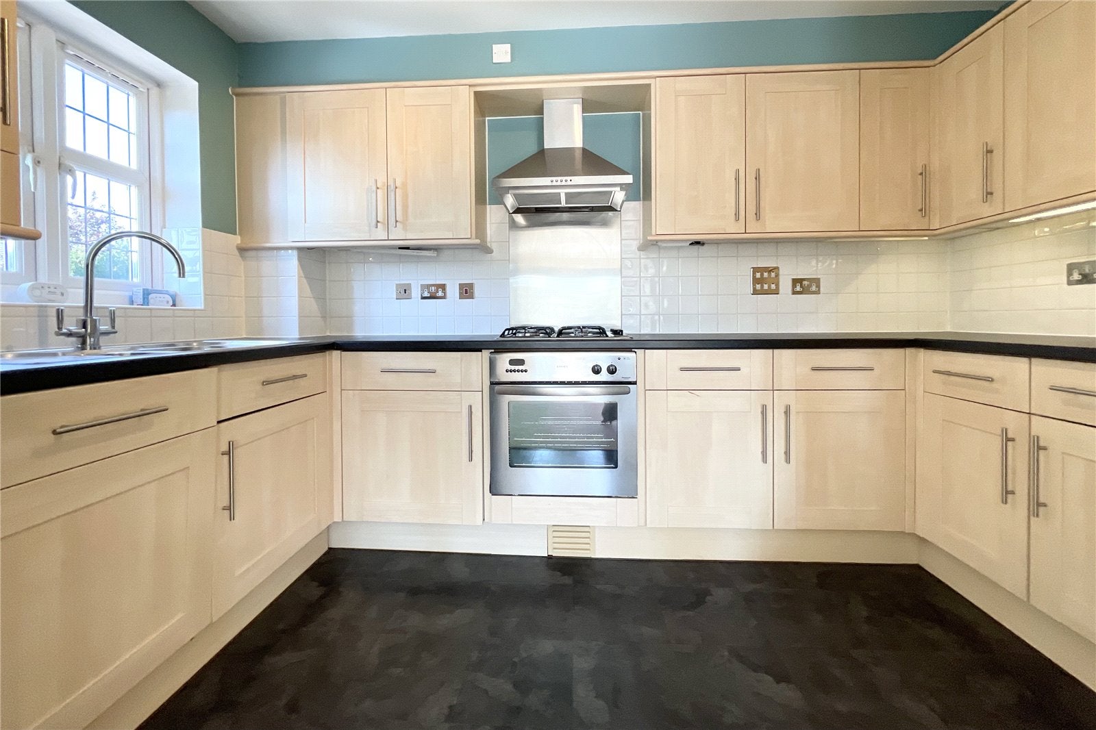 Flat London Road in Surrey Heath